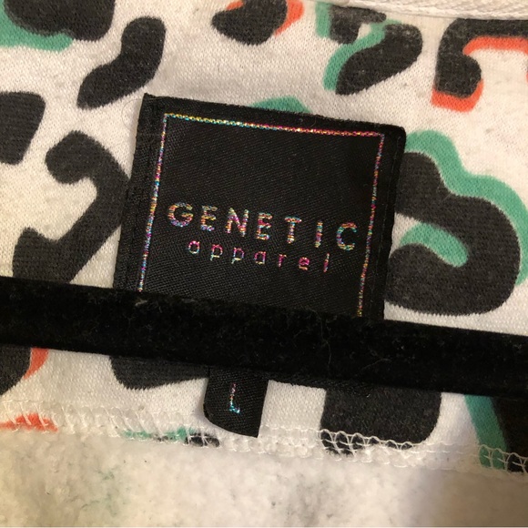 ✨2/$15-Genetic Apparel Cropped Sweater - Picture 8 of 14